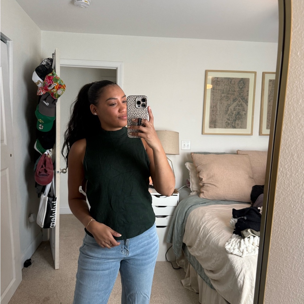 Old Navy Green Sleeveless Crop Tank Top